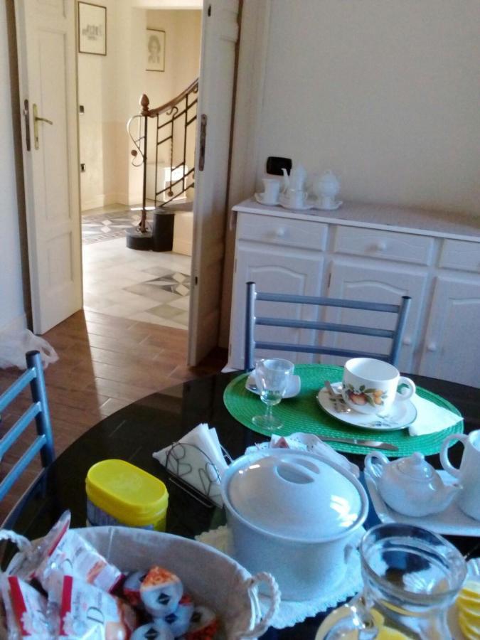 B&B dal Cardinale Ozieri Ruang foto